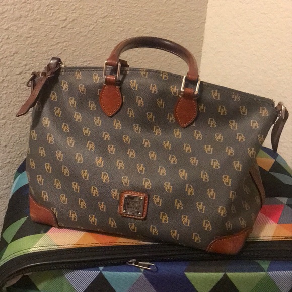 Purse - Picture 1 of 1